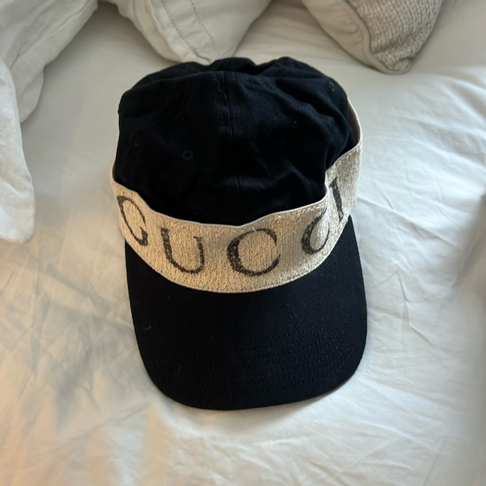 Black Gucci women’s hat